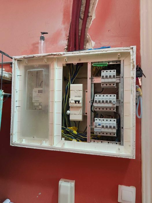 Eletricista profissional ao domicílio