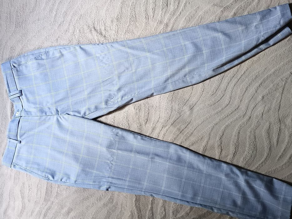 Garnitur męski niebieski