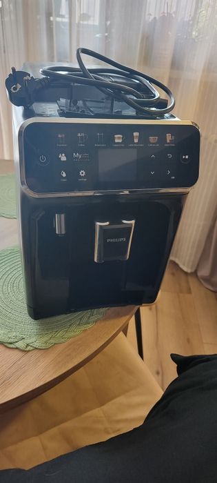 Ekspres Philips latte go 5400 używany, sprawny.