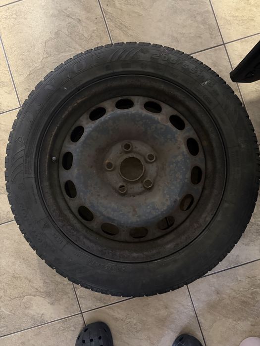 Opony zimowe 205/55 R16