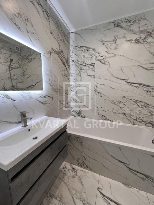 Свіженька квартира на продаж біля Набережної 78000