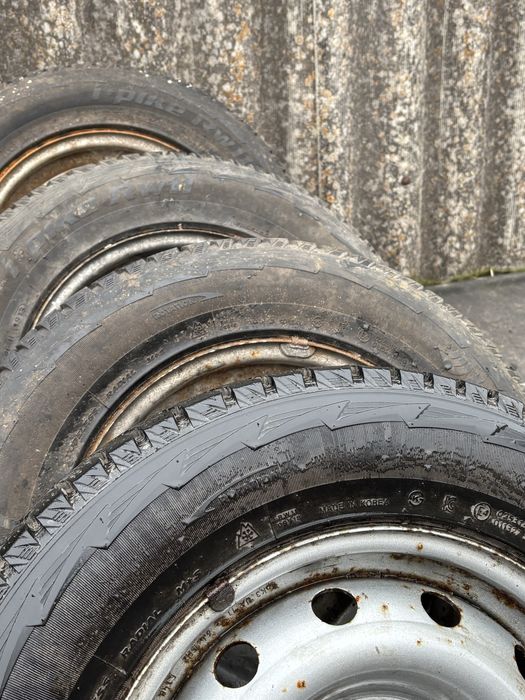 Резина з дисками 205/70/R15 нива шевроле