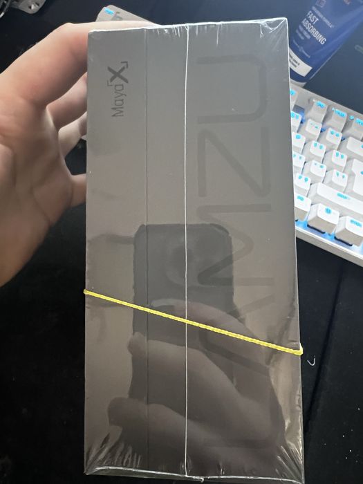 Lamzu Maya x 8K Black