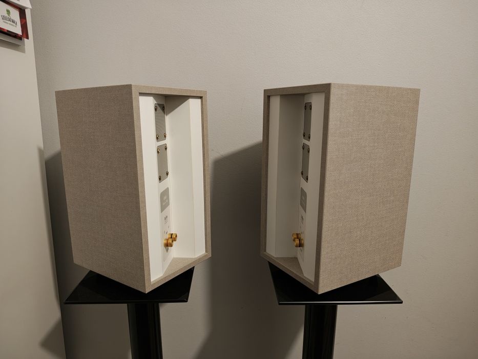 Kolumny podstawkowe Chario Reflex Terza  włoska robota ;)