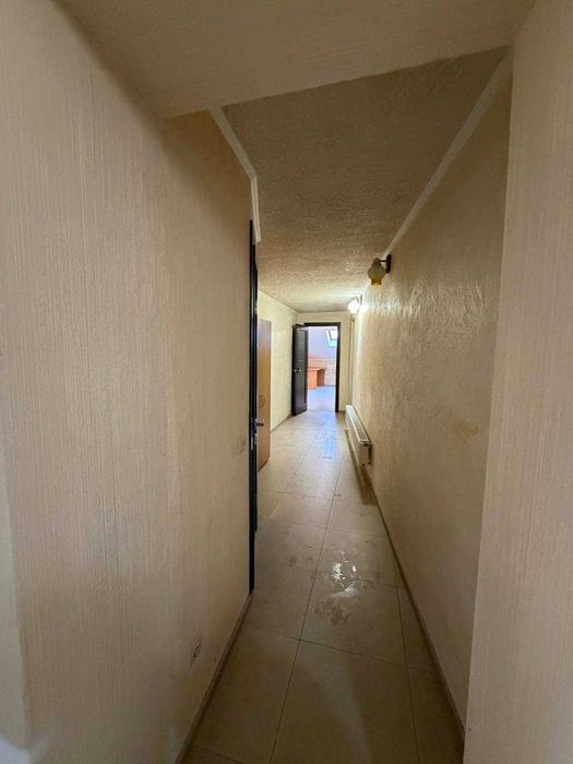 Продаж 4 кім квартири з ремонтом. Центр)