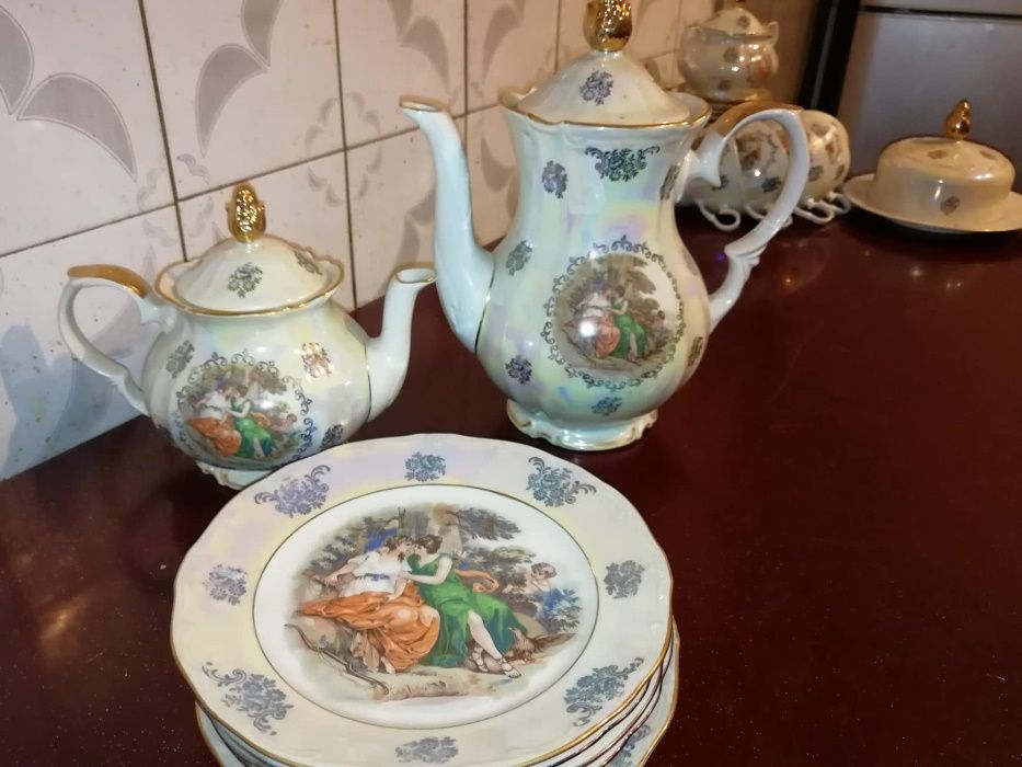 Продам сервиз 