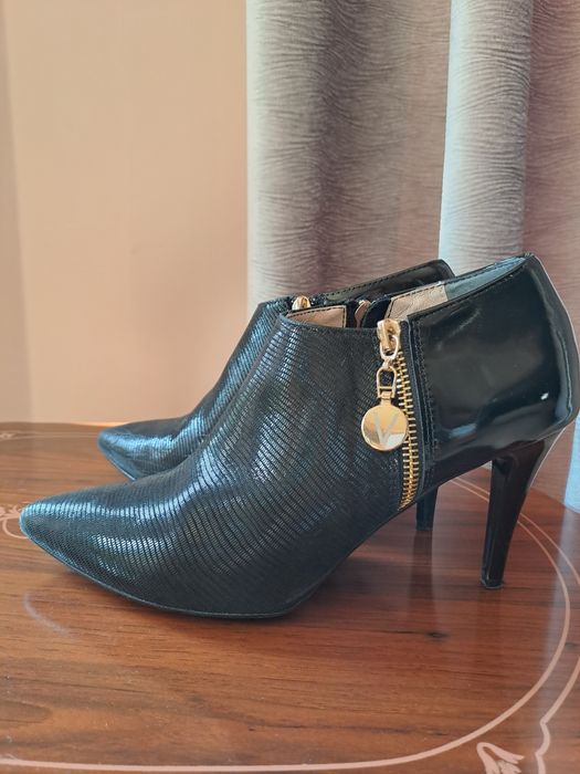 Botki na szpilce Venezia