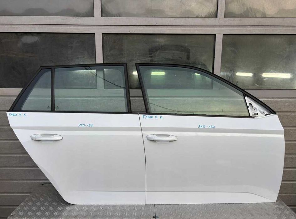 Двері Skoda Fabia 3 4 III IV передні або задні праві ліві разборка