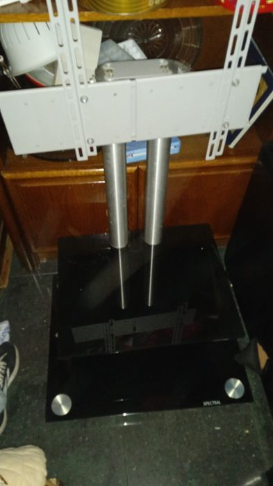 Suporte TV bom estado