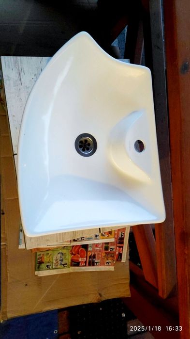 Umywalka Nakładana na szafkę lub blat / Jak Nowa