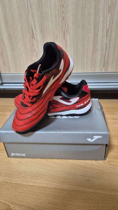 Бутси дитячі, сороконіжки, футзалки