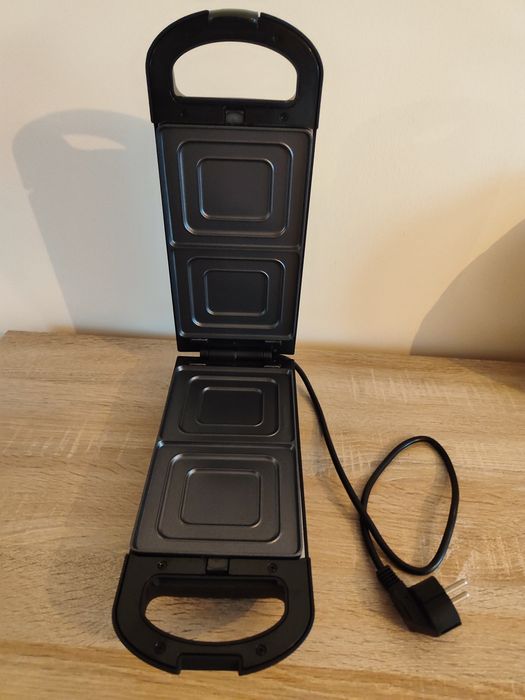 Sanduicheira elétrica - Sweetch Prozis