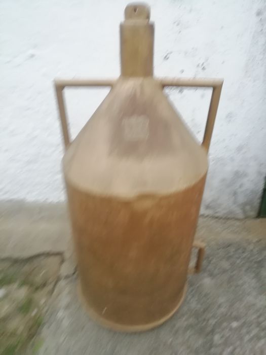 Pote de azeite antigo