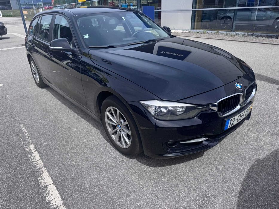BMW 318d Touring | 143cv | Muito Cuidada | Sensores Traseiros | Bagageira Elétrica