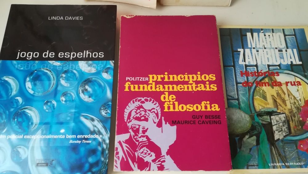 Policial , Romance , Filosofia , Clássico
