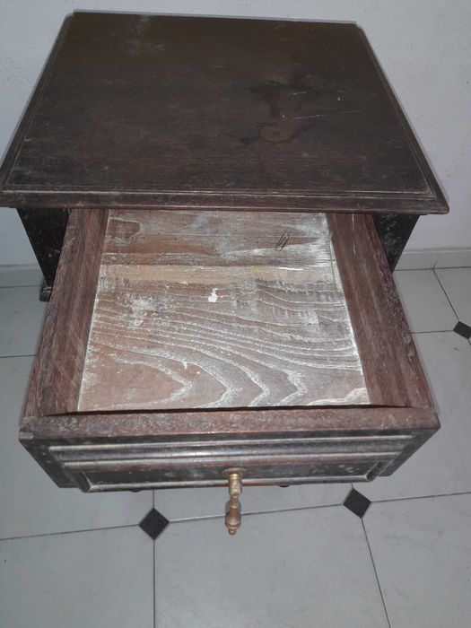 Mesa de cabeceira