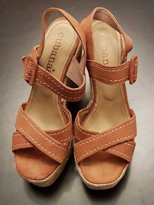 OPORTUNIDADE! Sandálias Cubanas Nº 36 - Impecáveis - Estilo Verão