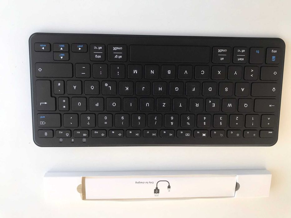 Mini klawiatura bezprzewodowa + GRATIS