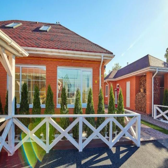 #434 котедж подобово з теплим басейном і великою альтанкою