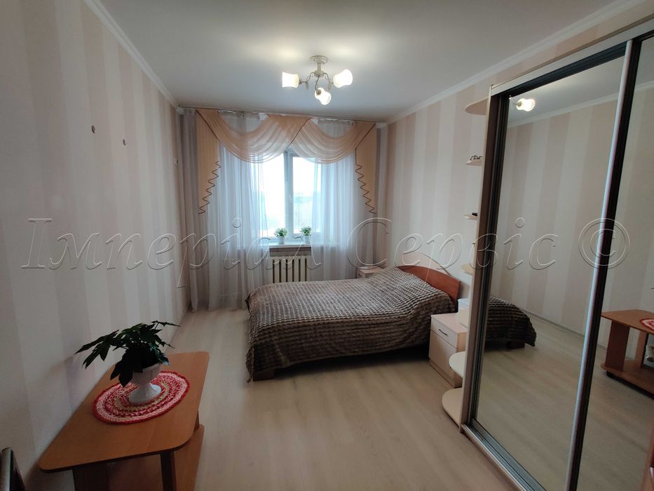 Сдам 2 комнатную с ремонтом на песках