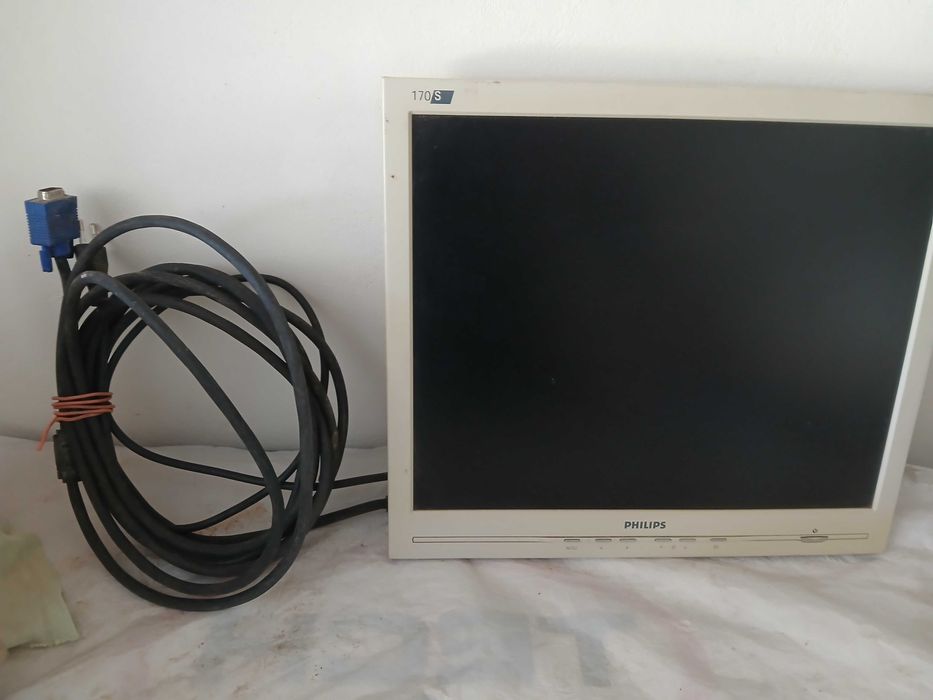 Монитор Philips 170s6