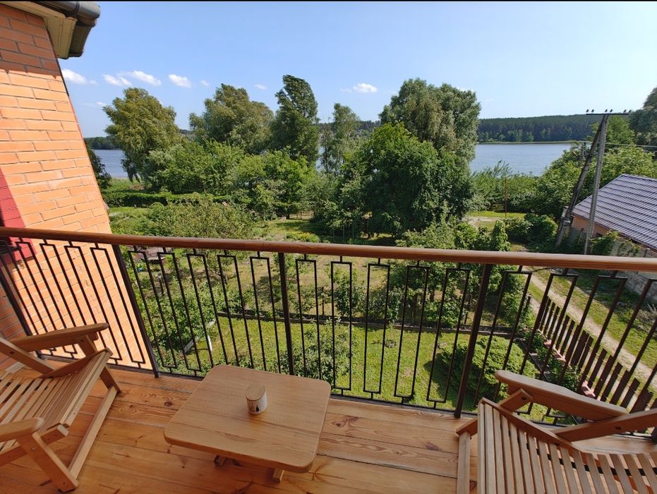 Оренда будинку біля Києва подобово Бучанський район Озеро Ліс