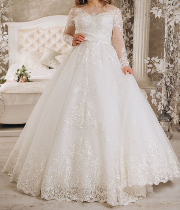 Весільна сукня продам