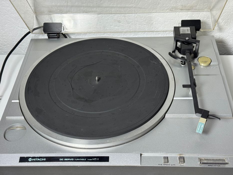 Виниловый проигрыватель Hitachi HT-1 (Japan)