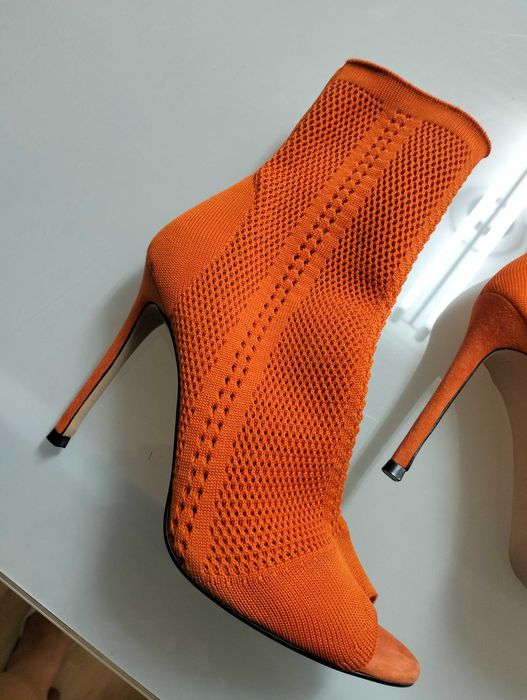 Sandálias bota novas num 37