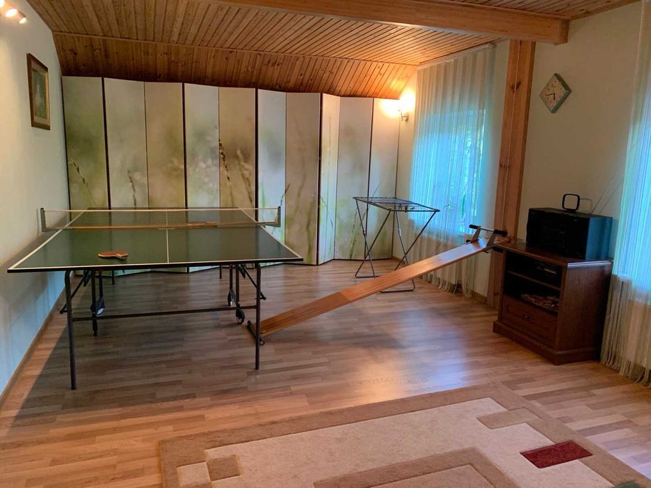 Котедж при вˈїзді на Власівку []