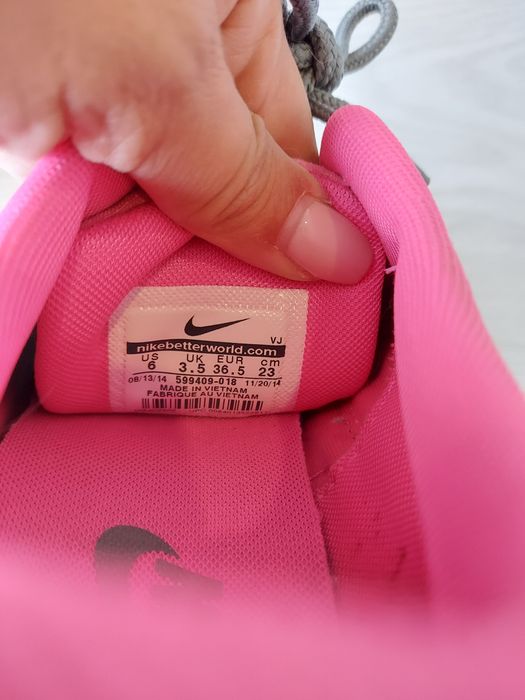 Tennis nike air thea