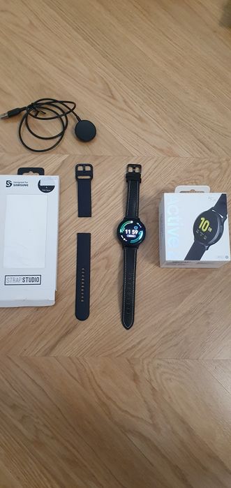 Samsung Galaxy Watch Active 2 SM-R820 + paski