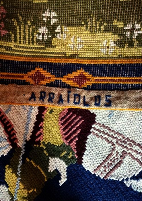 Painel em Arraiolos Motivo Caça Medieval, novo.