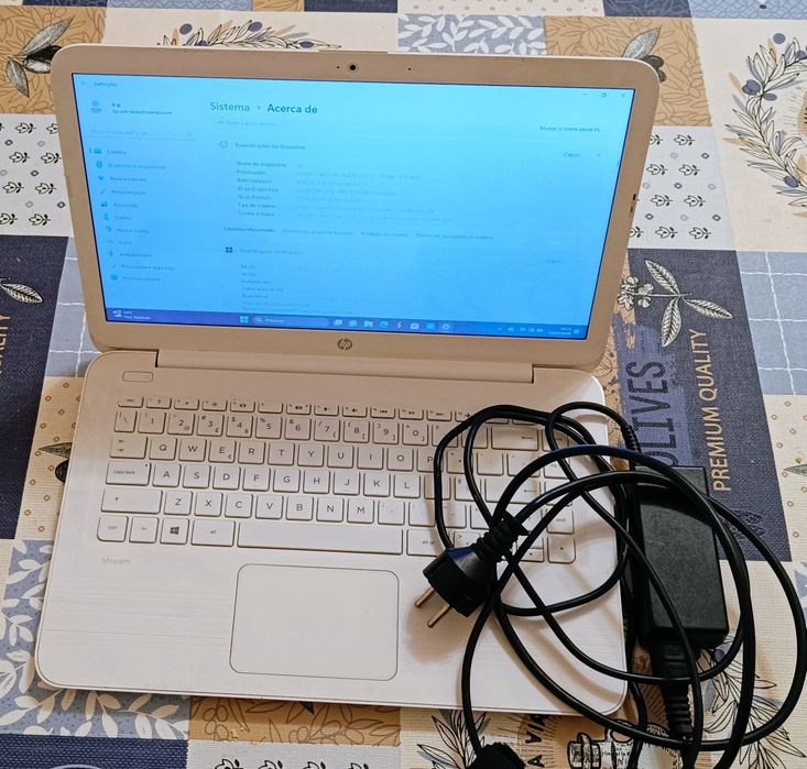 Portátil pc computador laptop HP stream 14-cb101np