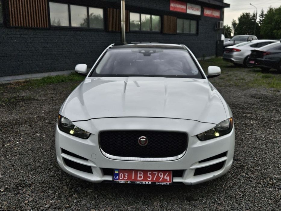 Продам Jaguar XE
