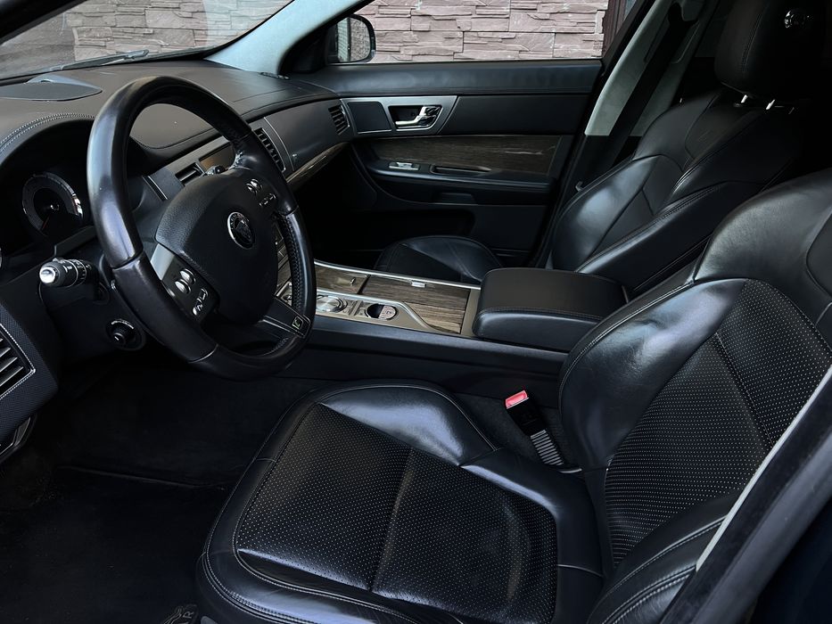 Jaguar XFR 5.0 V8 510KM