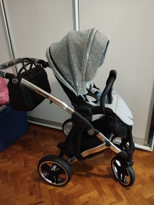 Продам коляску Junama super star