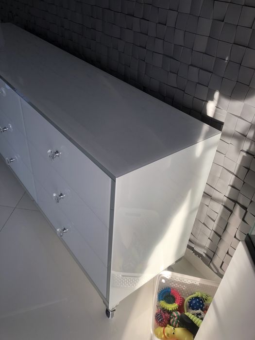 Komoda biala, lustrzana, glamour, galka, okazja!!!