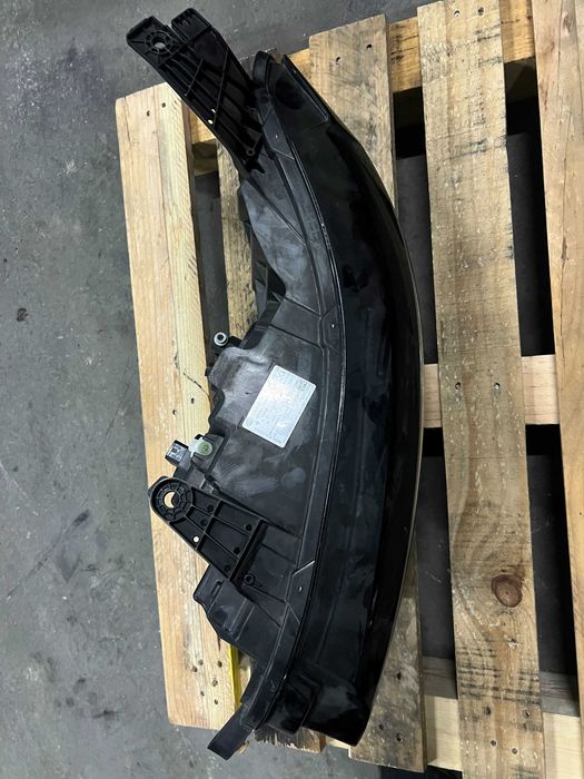 Otica esquerda Renault Megane V 5