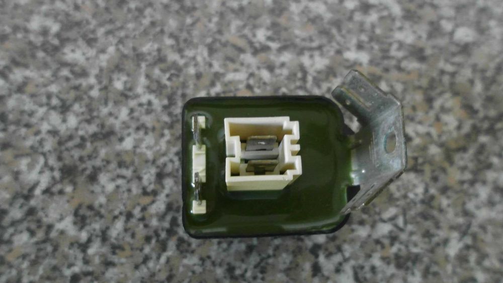 Пусковой конденсатор для стиралки AEG