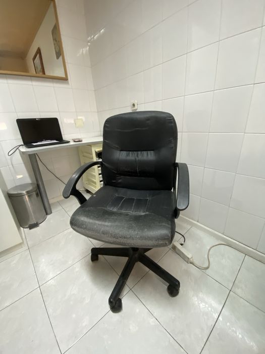 Conjunto Completo de Mobiliário para Escritório/Estética