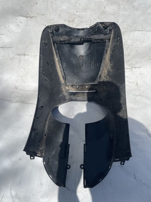 Продам Передний пластик клюв на honda lead 48 Оригинал разборка