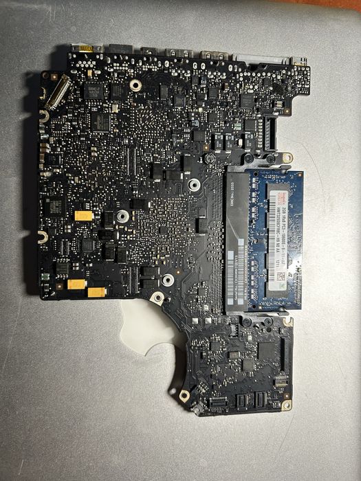Macbook pro a1278 запчастини