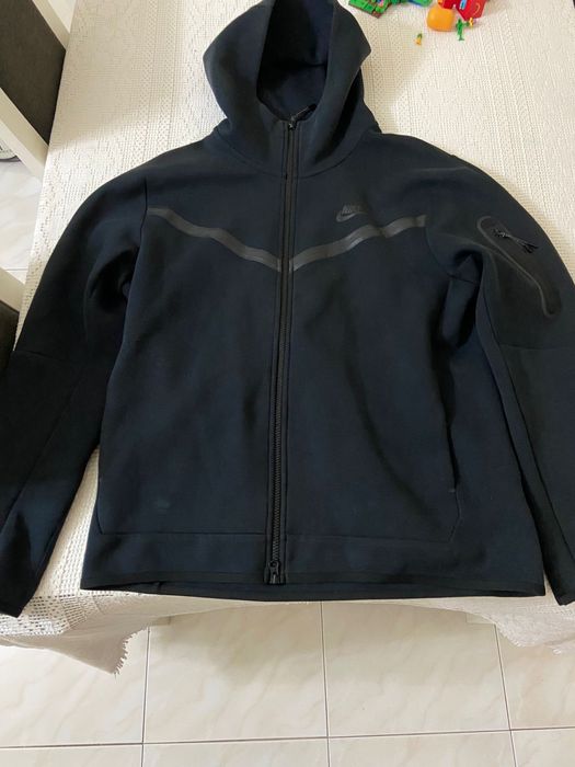 Casaco Nike Teck Preto Tamanho