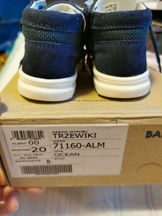 Nowe trzewiki dziecięce Bartek
