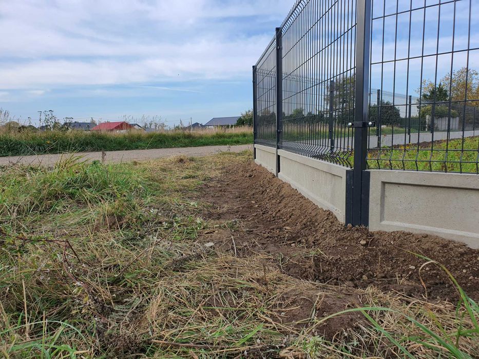 Ogrodzenia panelowe , podmurówka , ogrodzenia betonowe , słupki