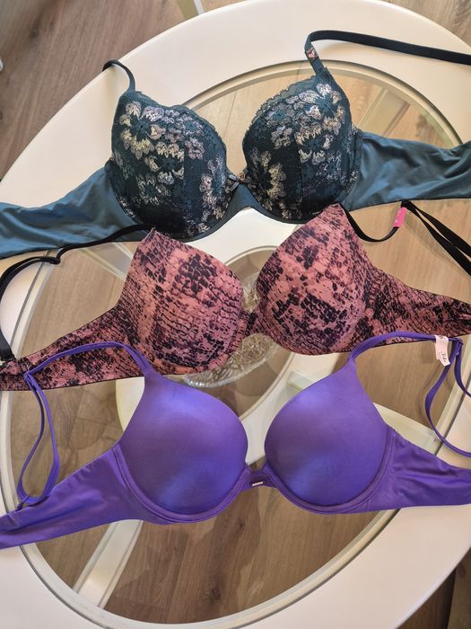 УЦЕНКА. Лифчики Victoria's secret