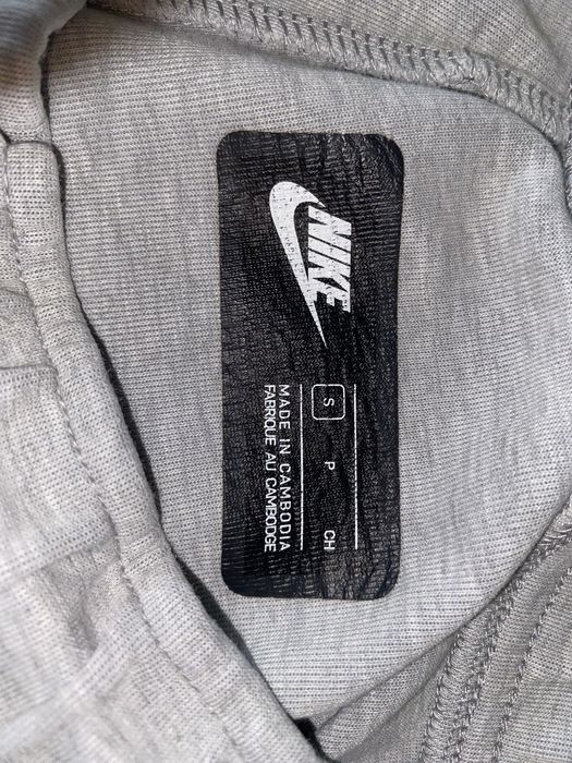 Шорти Nike tech fleece