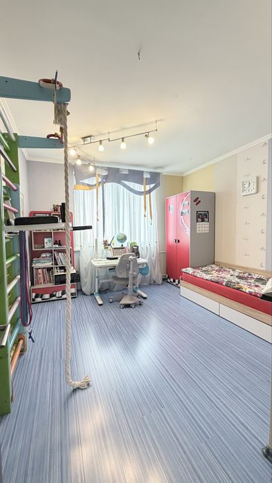 Продам 3х.ком.квартиру Всебратское -2,Макулан