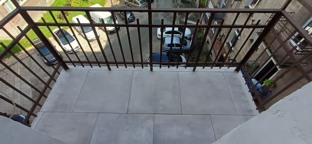 Ostrow Wlkp ul Ogrodowa  63m2 / dwa pokoje / balkon/ piwnica / Ogrzewanie miejskie